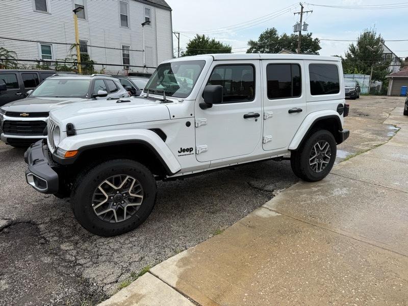 Jeep Wrangler Sahara 2025