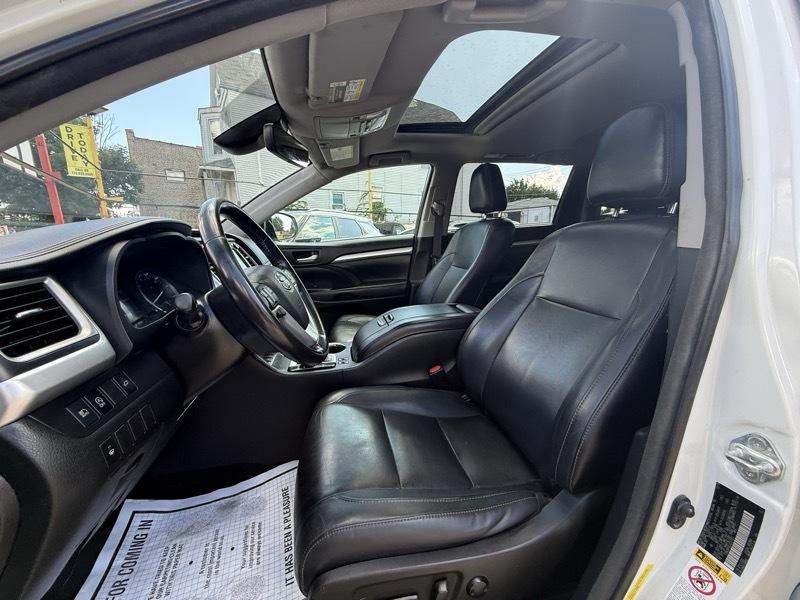 Toyota Highlander XLE FWD V6 2018