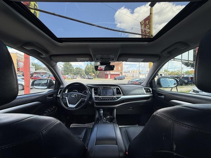 Toyota Highlander XLE FWD V6 2018