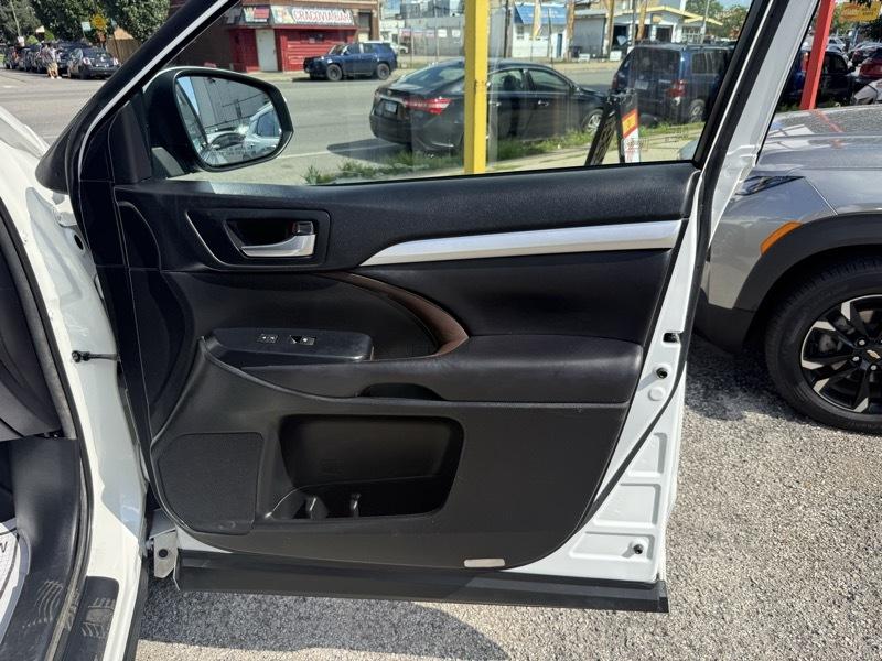 Toyota Highlander XLE FWD V6 2018