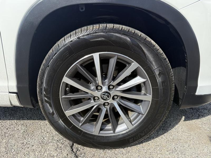 Toyota Highlander XLE FWD V6 2018