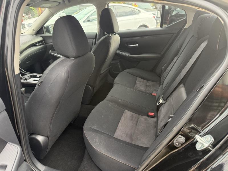 Nissan Sentra photo 32