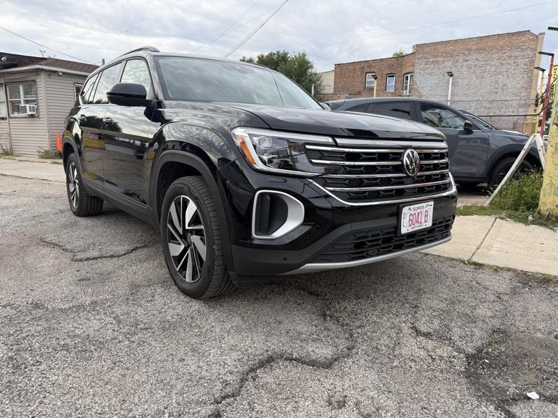 Volkswagen Atlas photo 2