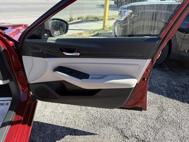 Nissan Altima 2.5 SV 2025