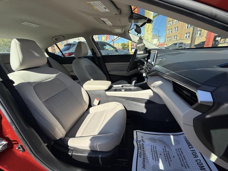 Nissan Altima 2.5 SV 2025