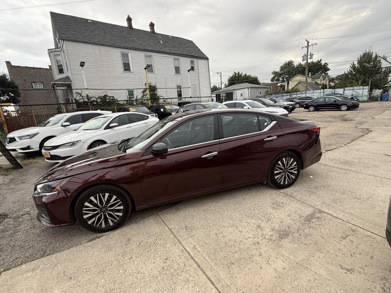 Nissan Altima photo 10