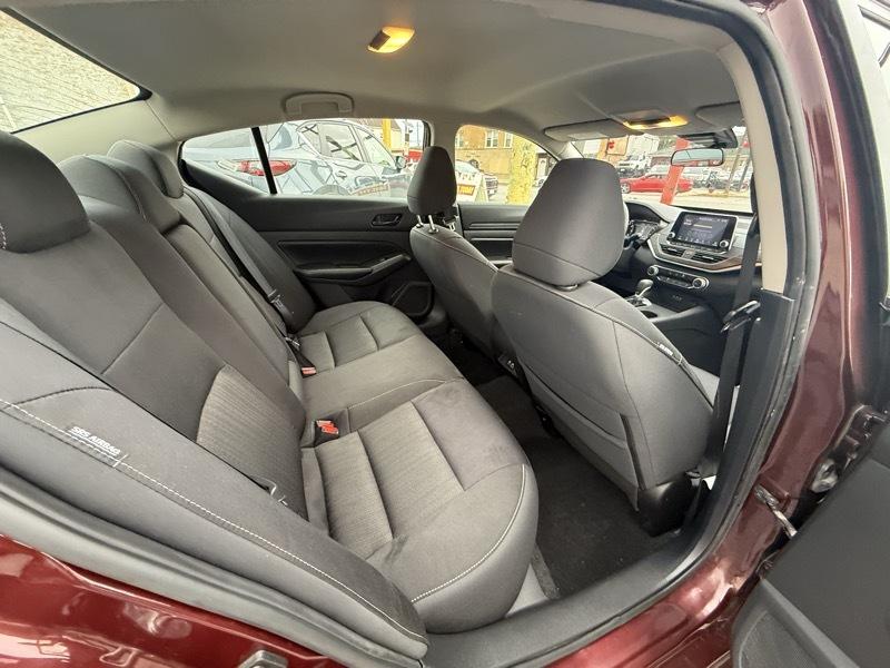 Nissan Altima photo 23