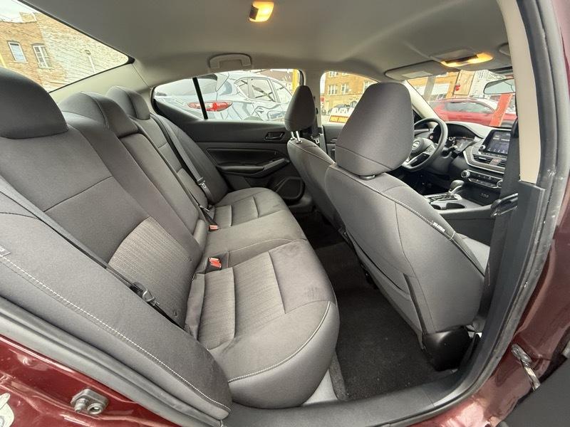 Nissan Altima photo 27