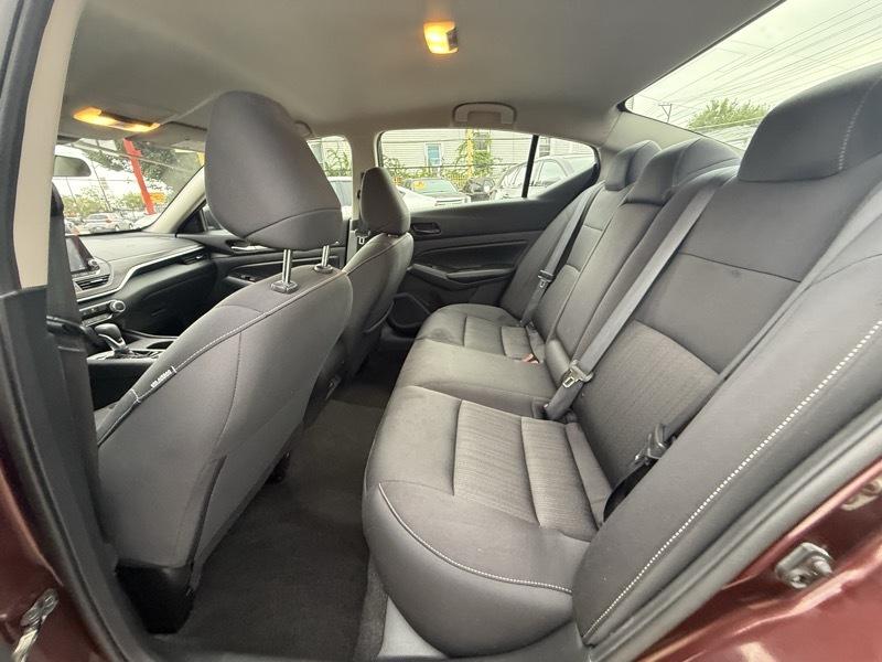 Nissan Altima photo 28