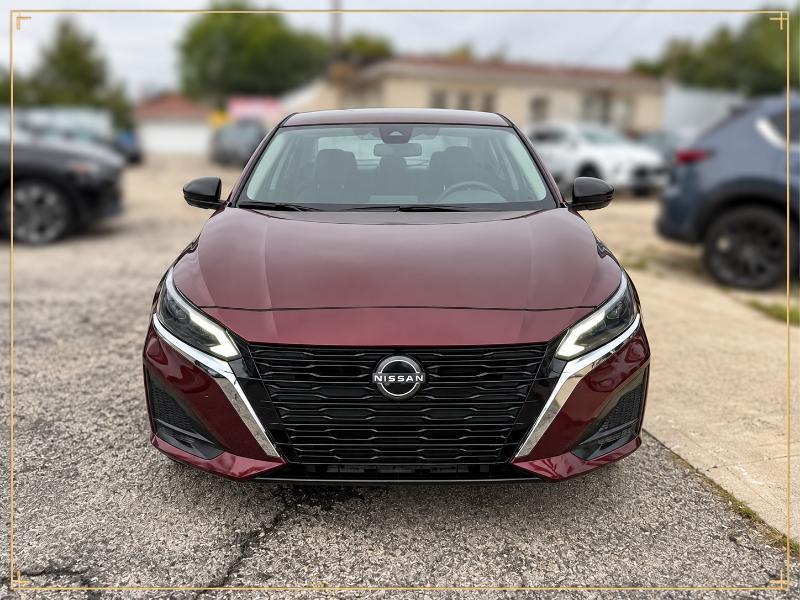 Nissan Altima photo 4
