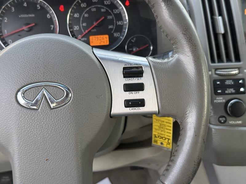 Infiniti FX FX35 AWD 2004