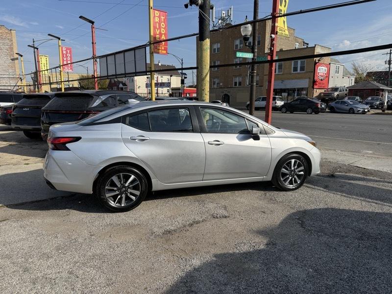 Nissan Versa SV 2025