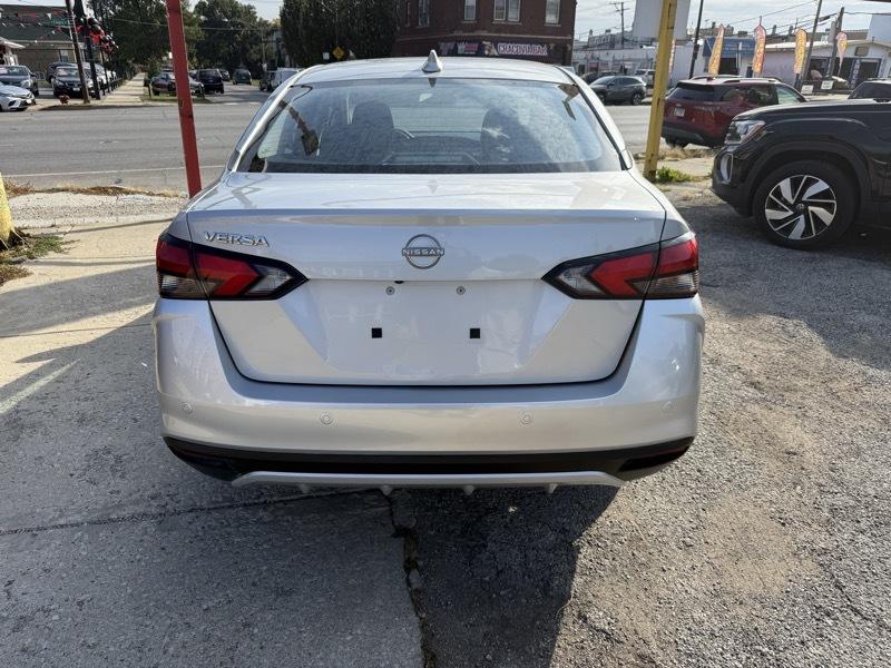 Nissan Versa SV 2025