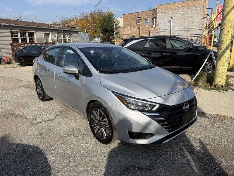 Nissan Versa SV 2025