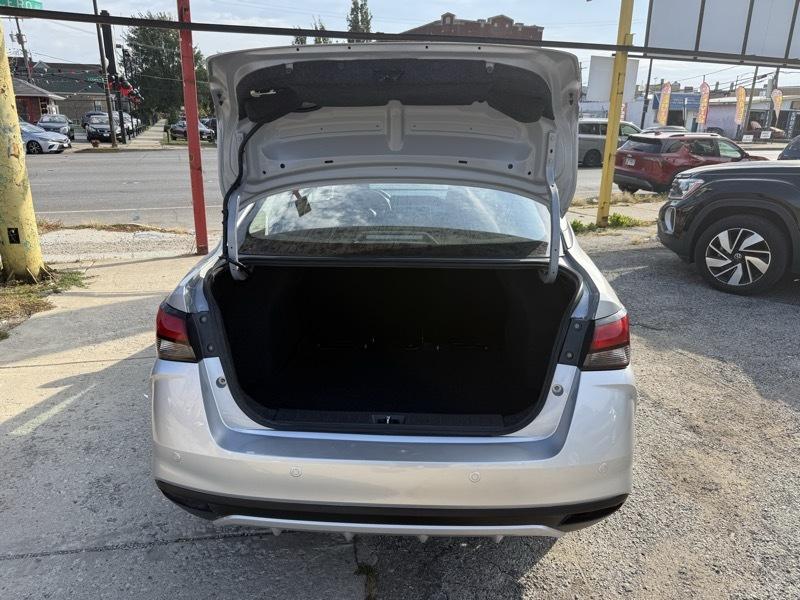 Nissan Versa SV 2025