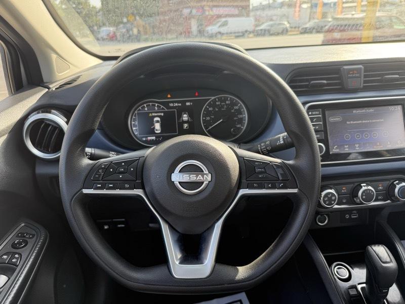 Nissan Versa SV 2025