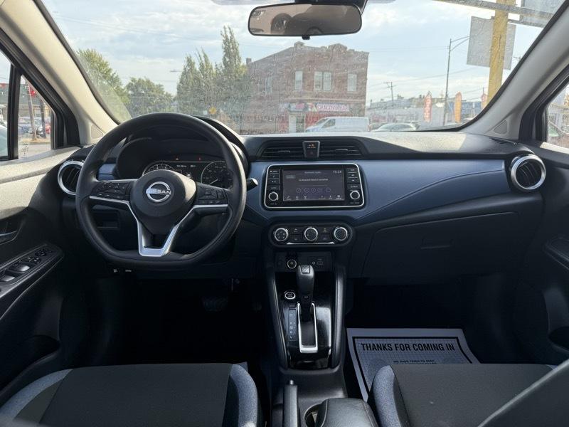 Nissan Versa SV 2025