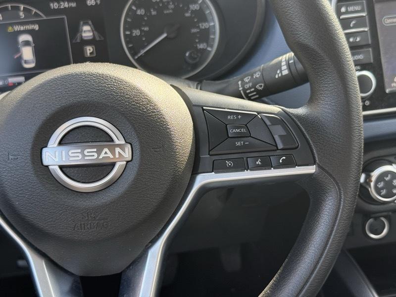 Nissan Versa SV 2025