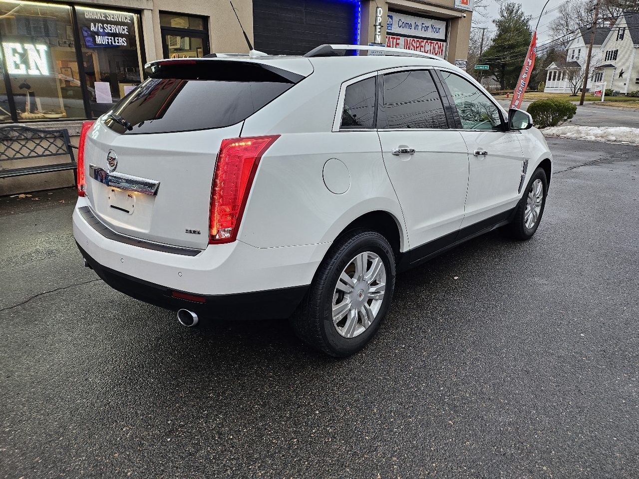Cadillac SRX Luxury AWD 2012