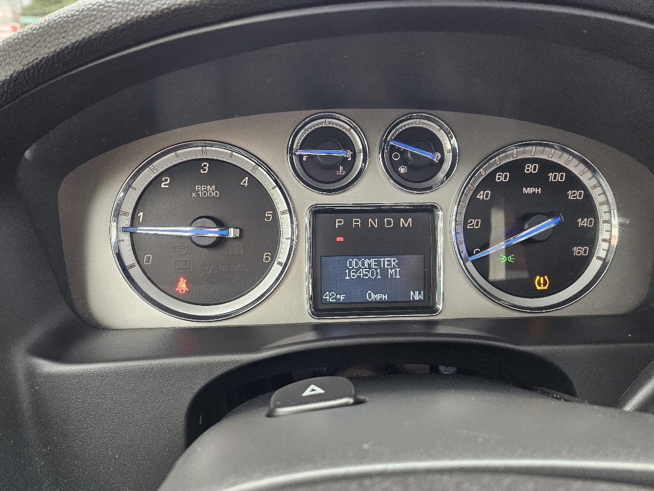 Cadillac Escalade AWD Luxury 2011