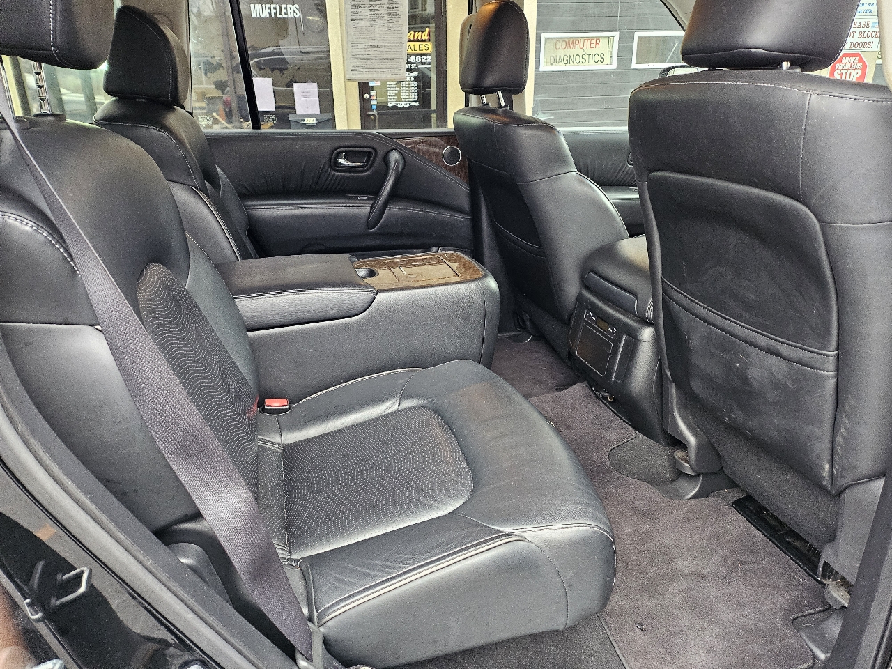Infiniti QX80 4WD 2015