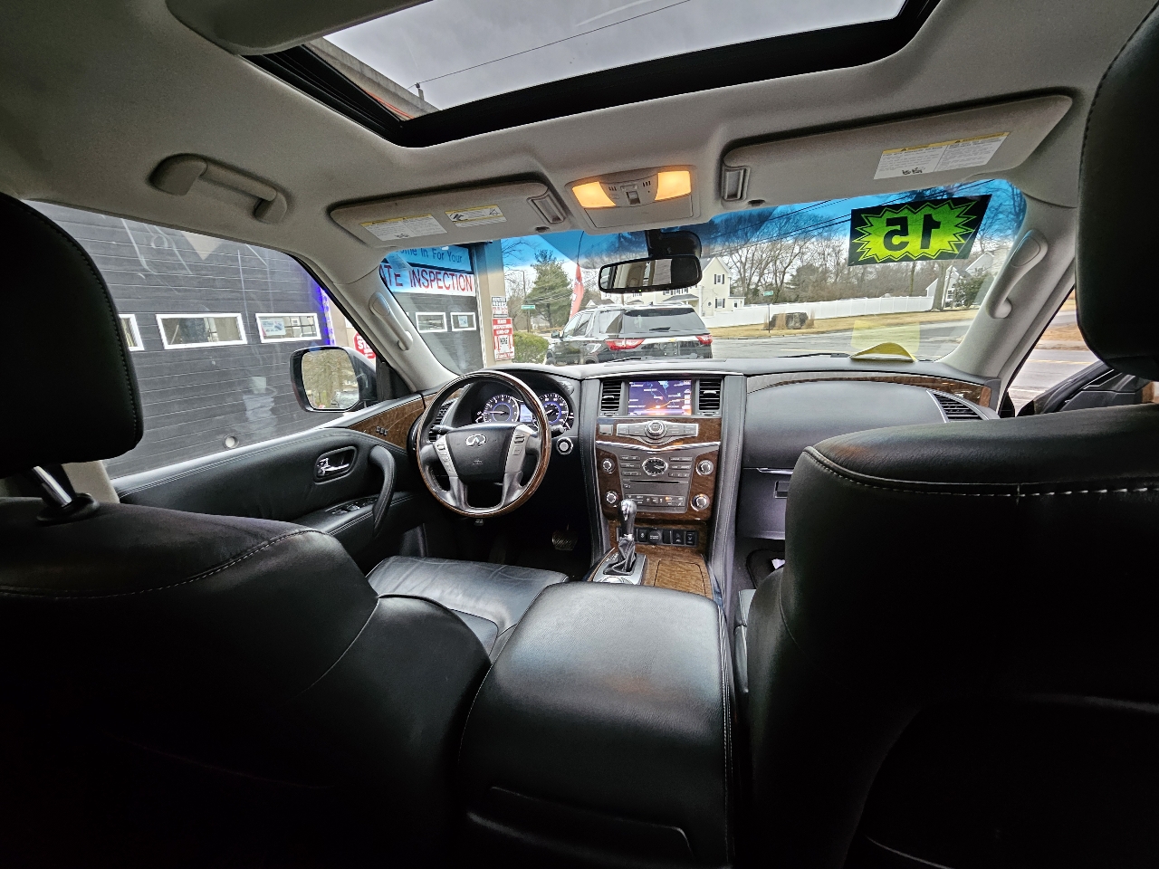 Infiniti QX80 4WD 2015