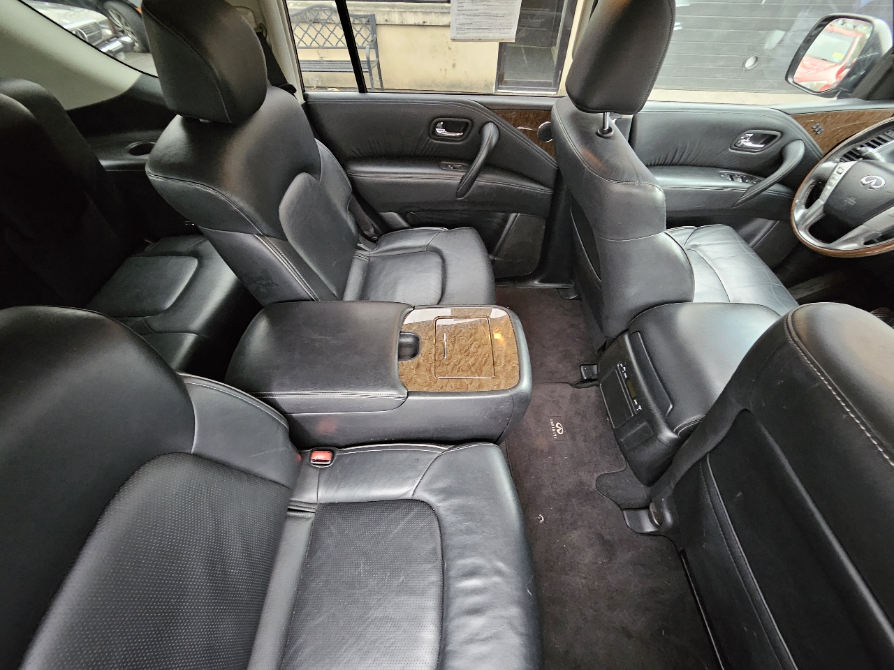 Infiniti QX80 4WD 2015