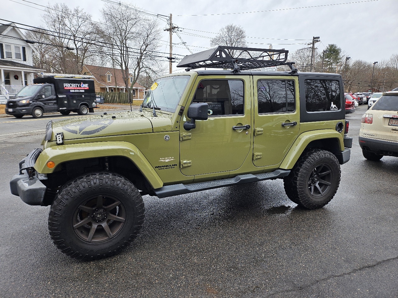 Jeep Wrangler Unlimited Sahara 4WD 2013