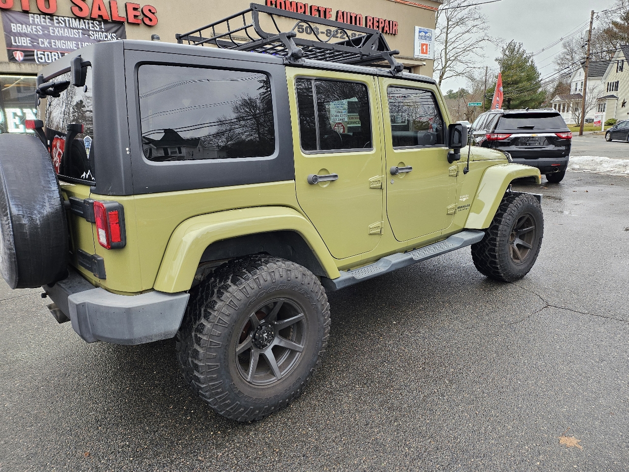 Jeep Wrangler Unlimited Sahara 4WD 2013