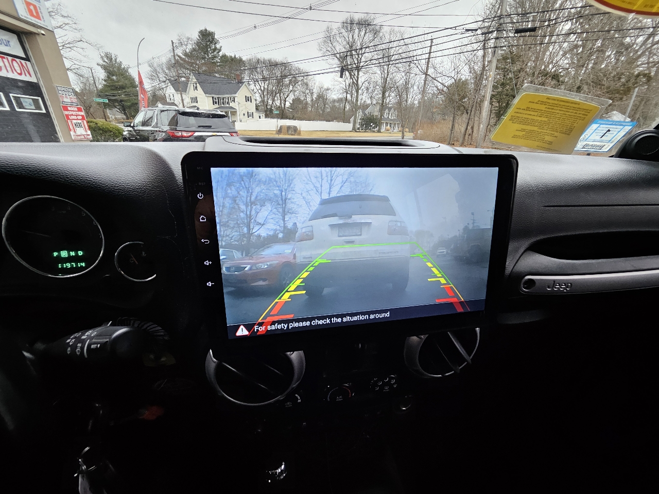 Jeep Wrangler Unlimited Sahara 4WD 2013