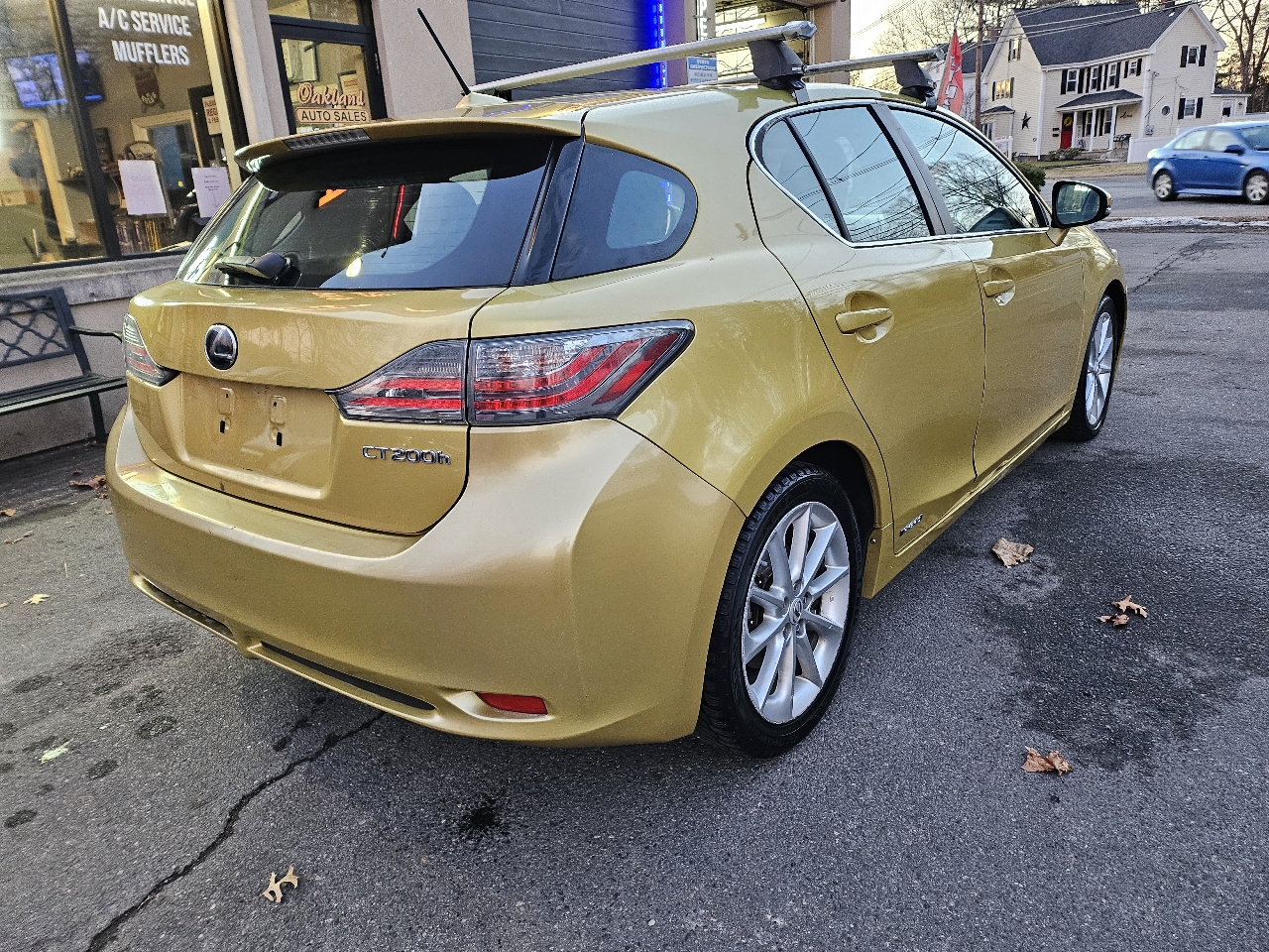 Lexus CT 200h Base 2011