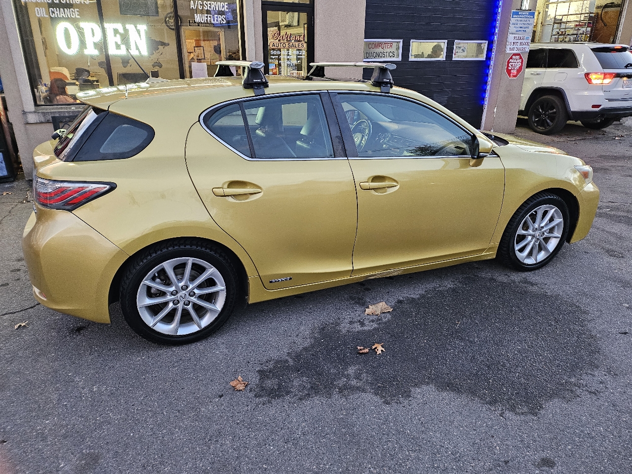 Lexus CT 200h Base 2011