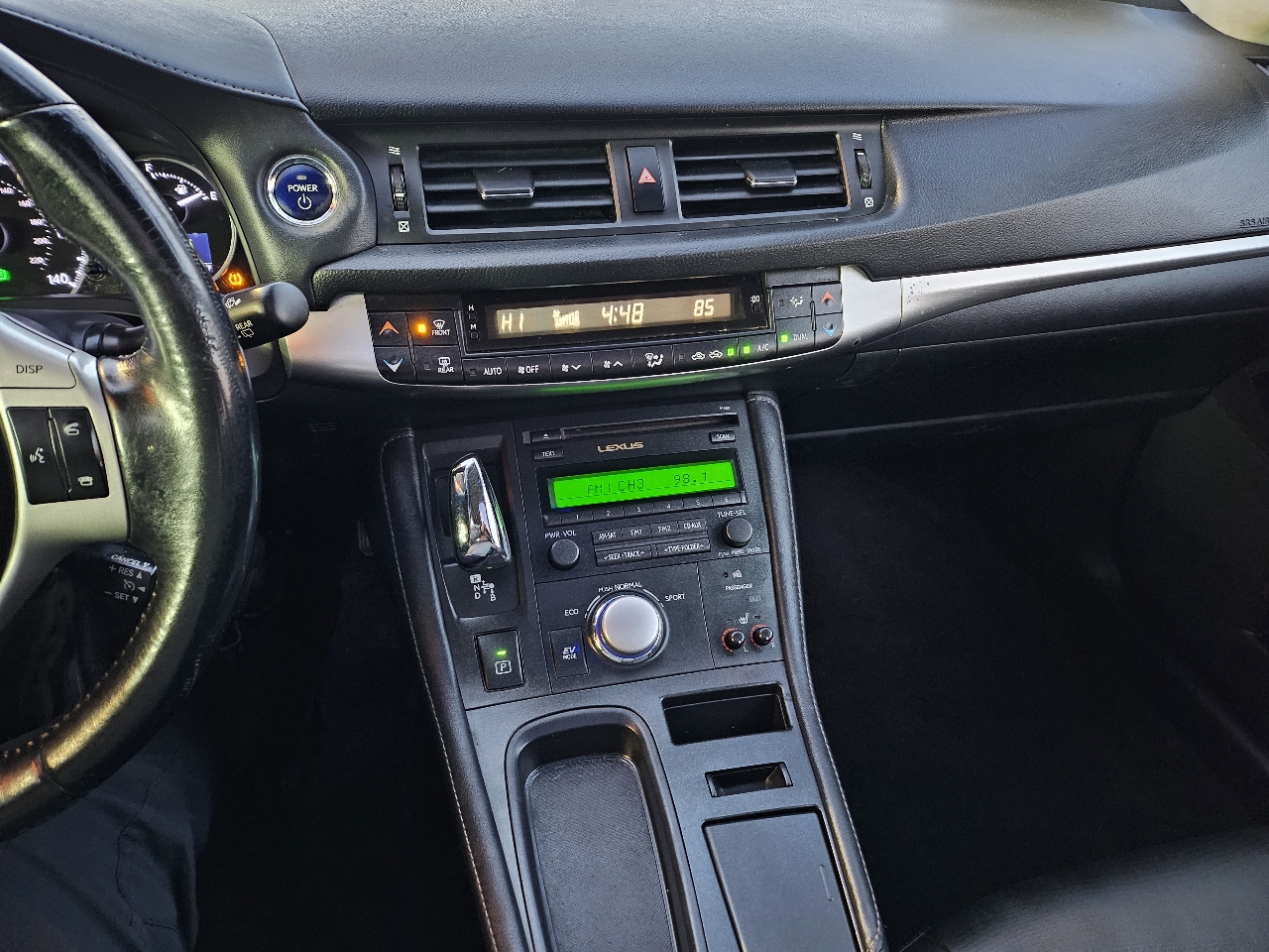 Lexus CT 200h Base 2011