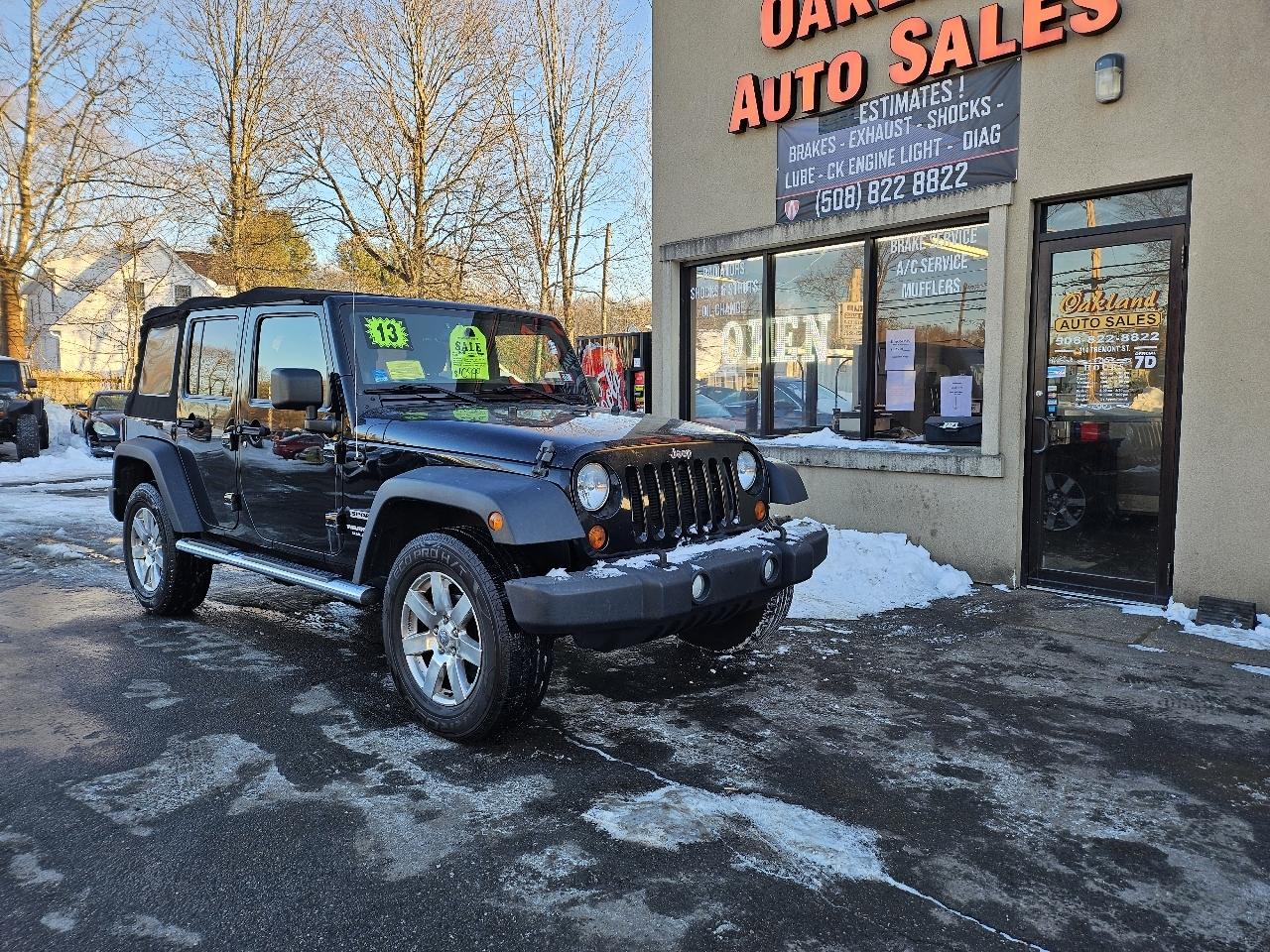 Jeep Wrangler Unlimited Sport 4WD 2013