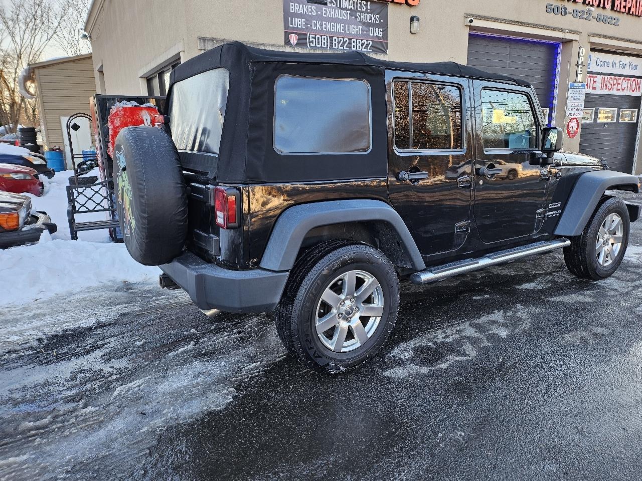 Jeep Wrangler Unlimited Sport 4WD 2013