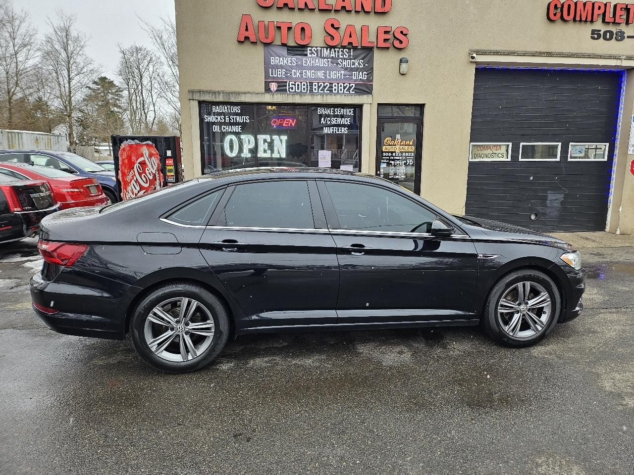 Volkswagen Jetta R-Line Auto 2020