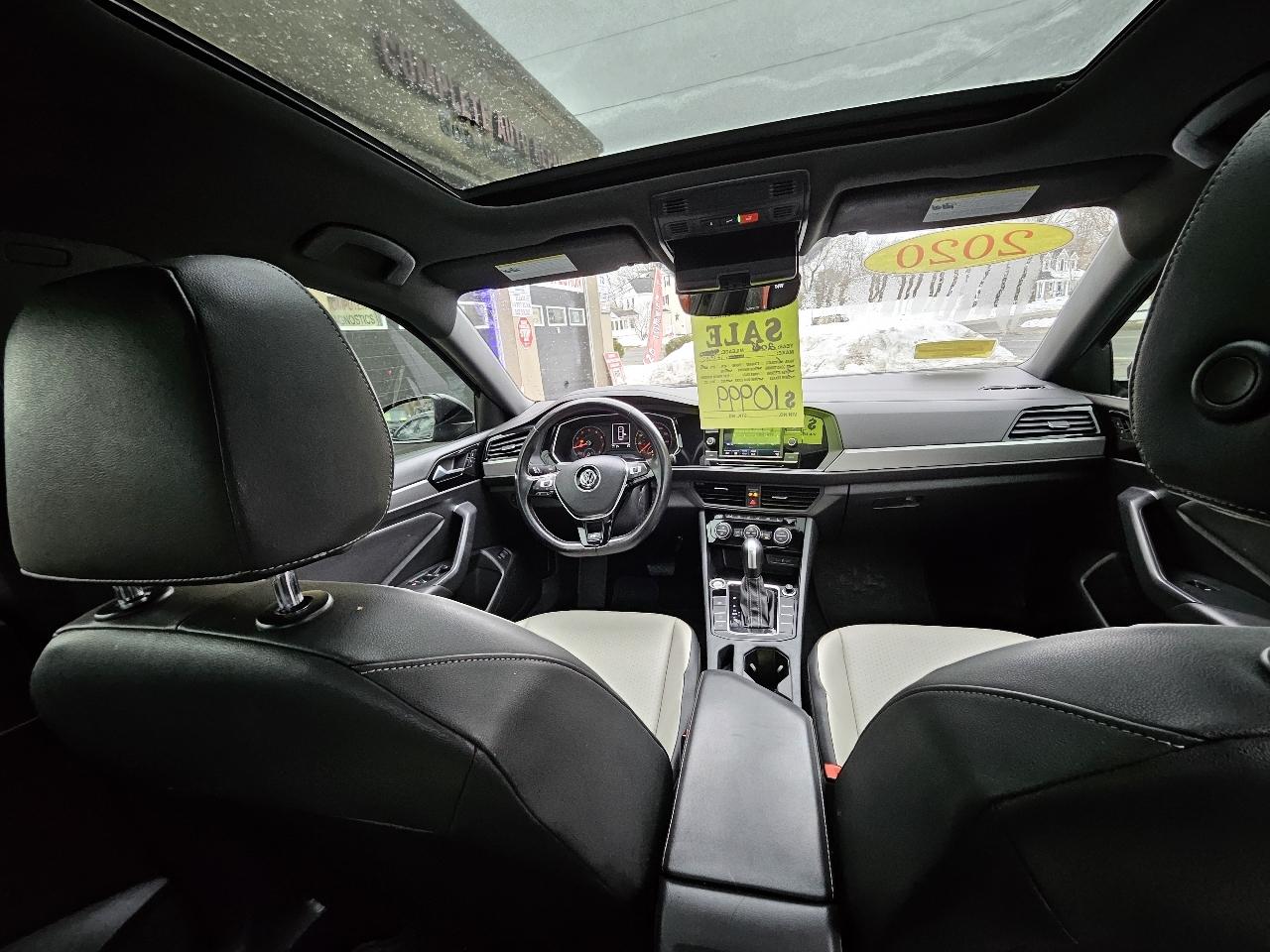 Volkswagen Jetta R-Line Auto 2020