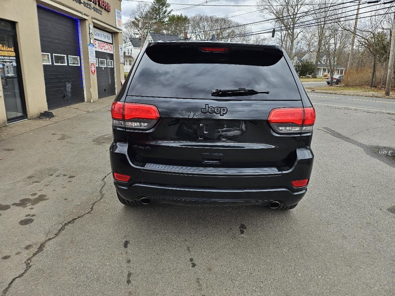 Jeep Grand Cherokee Laredo 4WD 2014