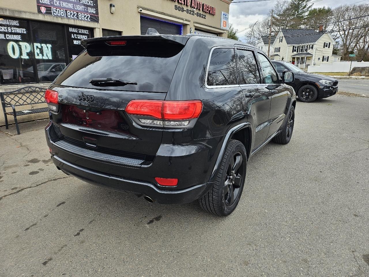 Jeep Grand Cherokee Laredo 4WD 2014