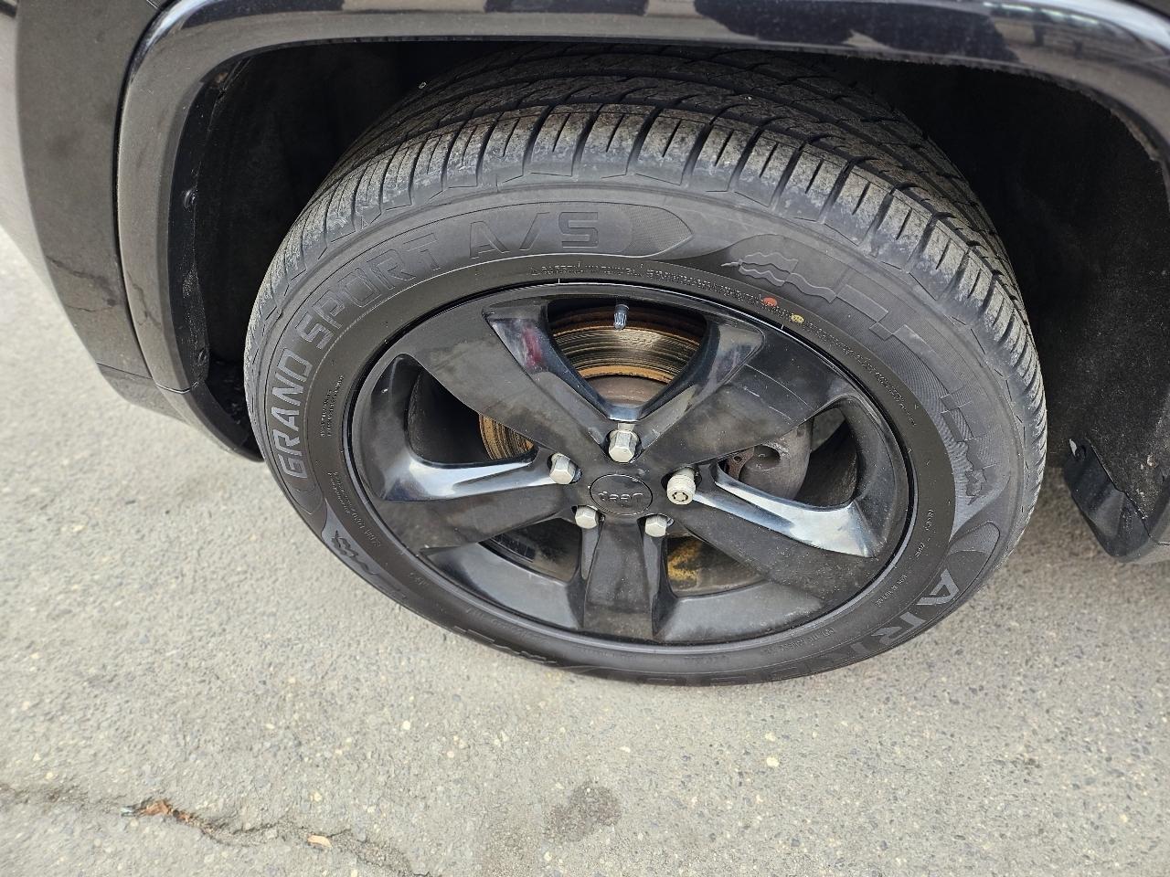 Jeep Grand Cherokee Laredo 4WD 2014