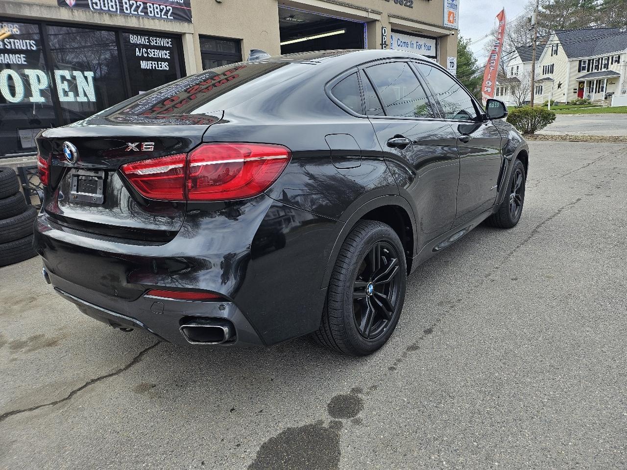 BMW X6 xDrive50i 2015