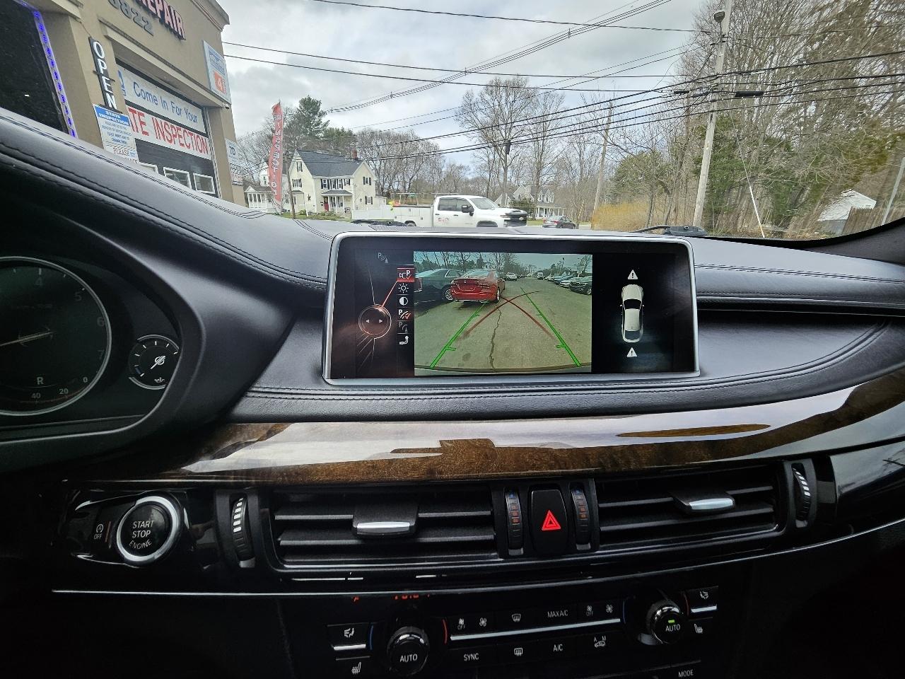 BMW X6 xDrive50i 2015