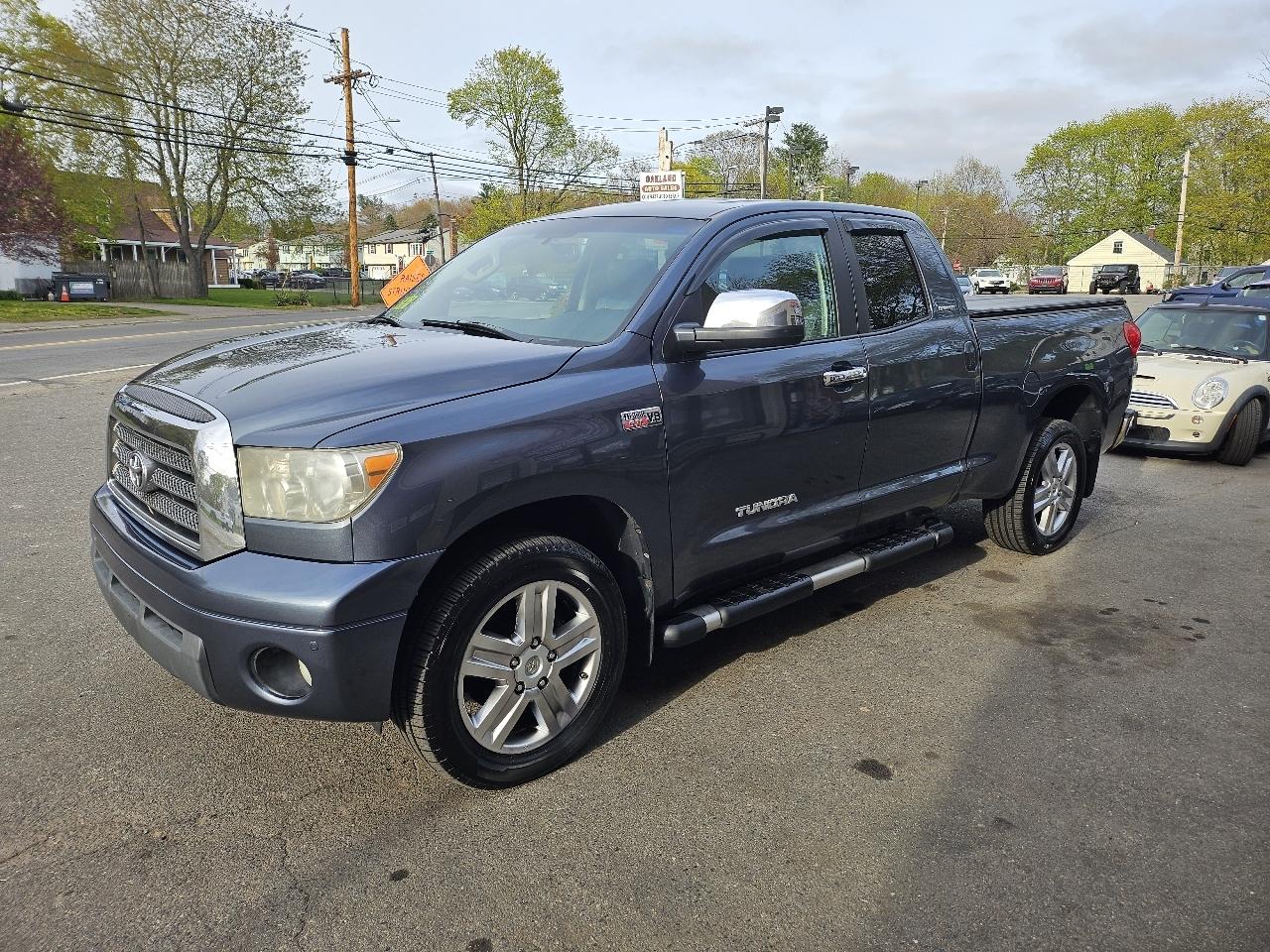 Toyota Tundra Limited Double Cab 5.7L 4WD 2008
