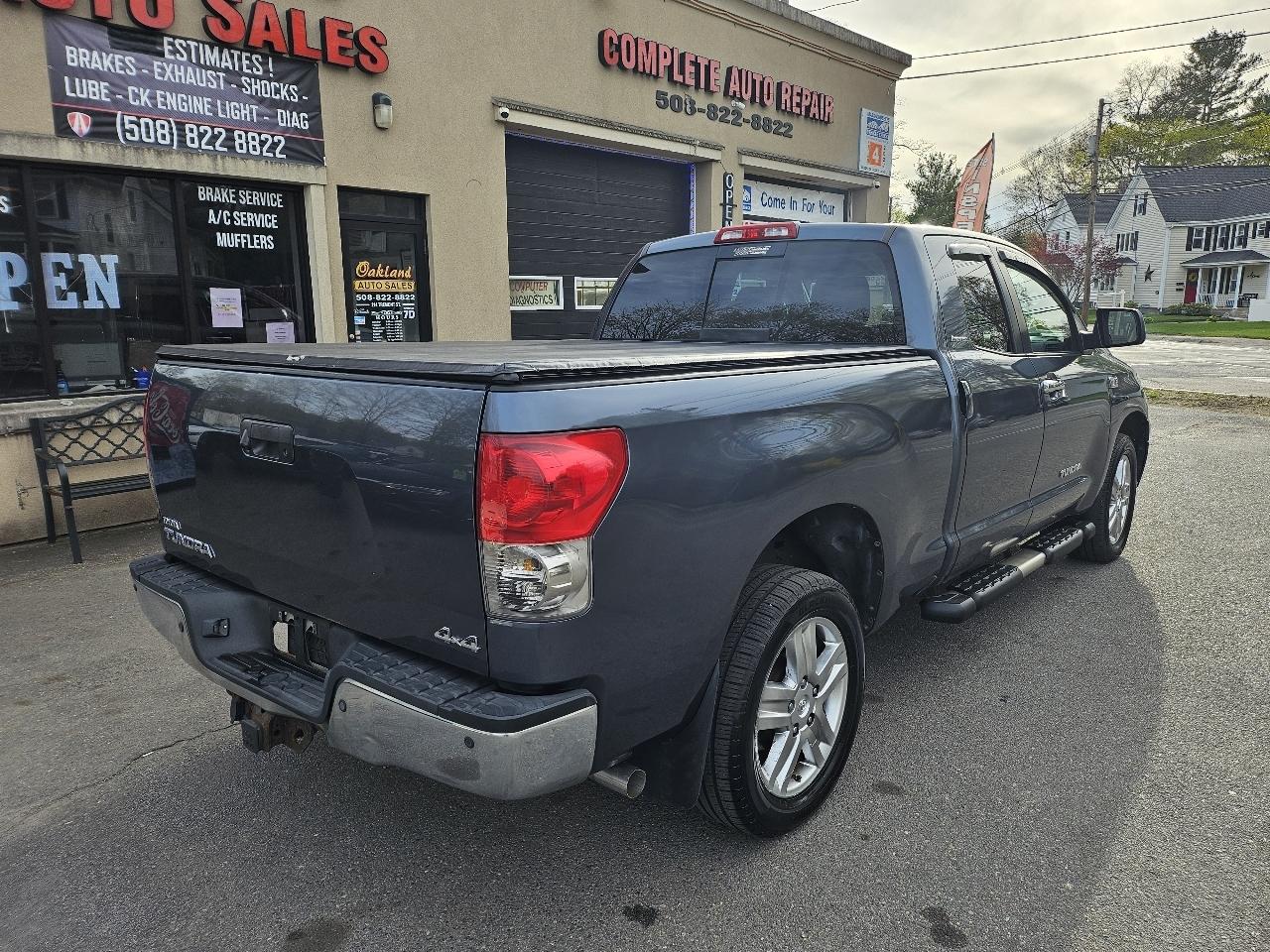 Toyota Tundra Limited Double Cab 5.7L 4WD 2008
