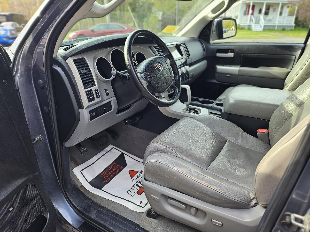 Toyota Tundra Limited Double Cab 5.7L 4WD 2008