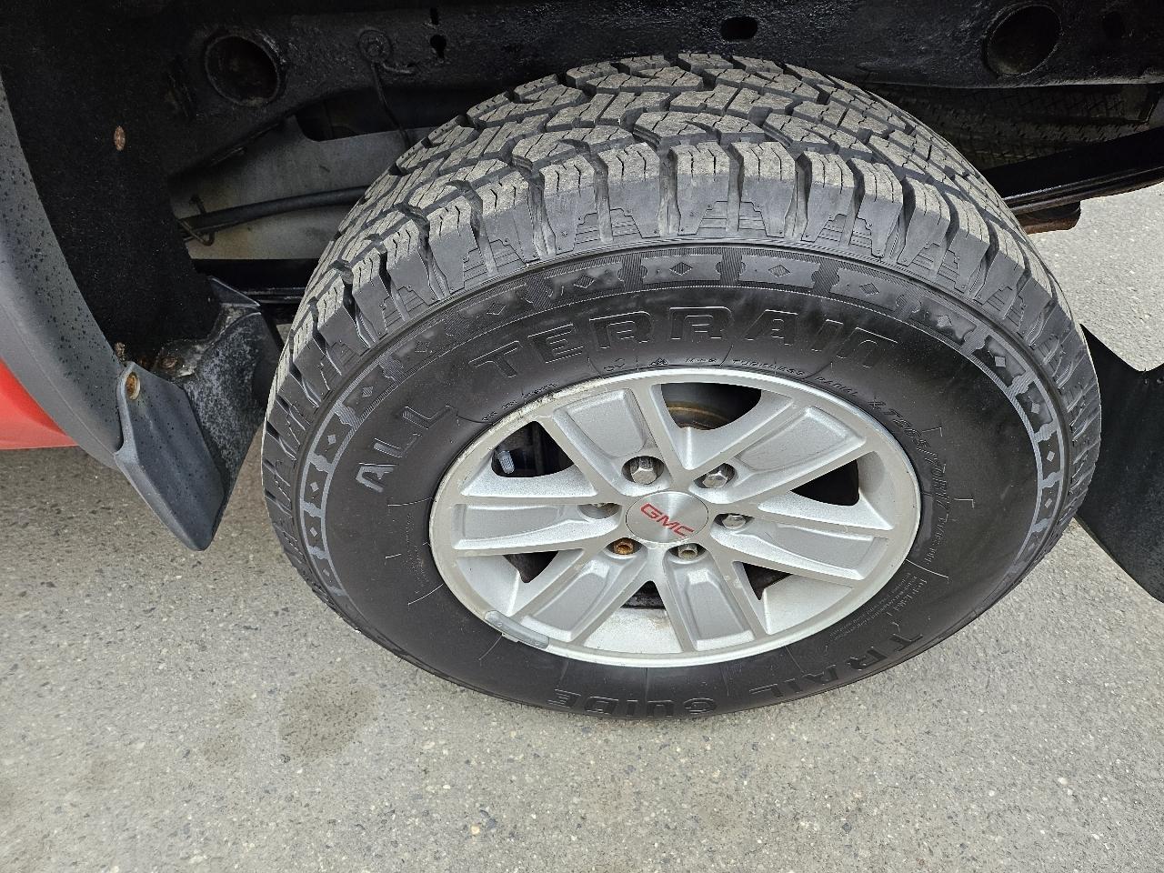 GMC Sierra 1500 4WD Crew Cab 147" SLE 2014