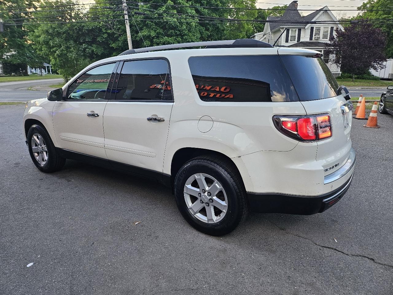 GMC Acadia SLE-2 AWD 2013
