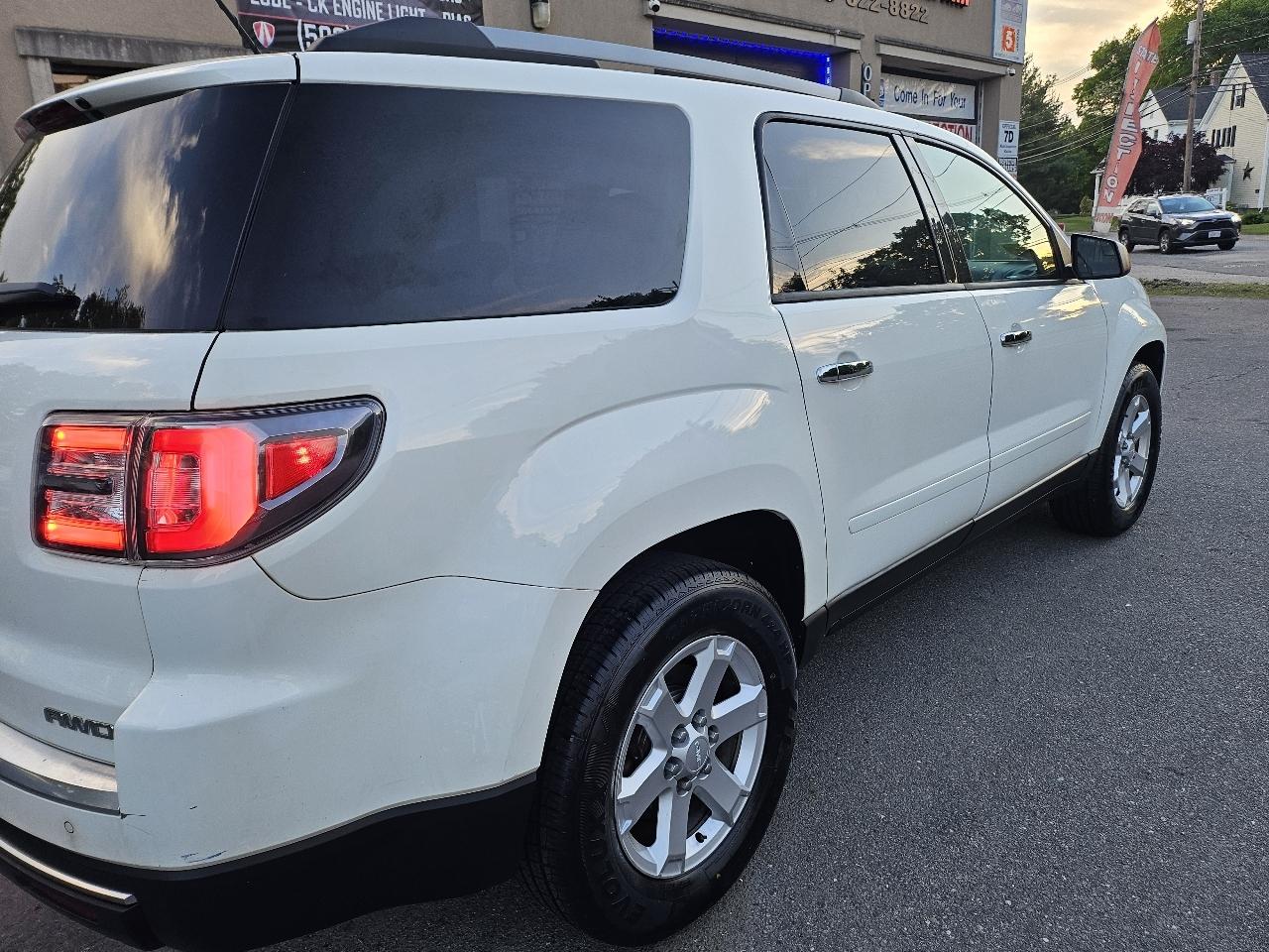 GMC Acadia SLE-2 AWD 2013