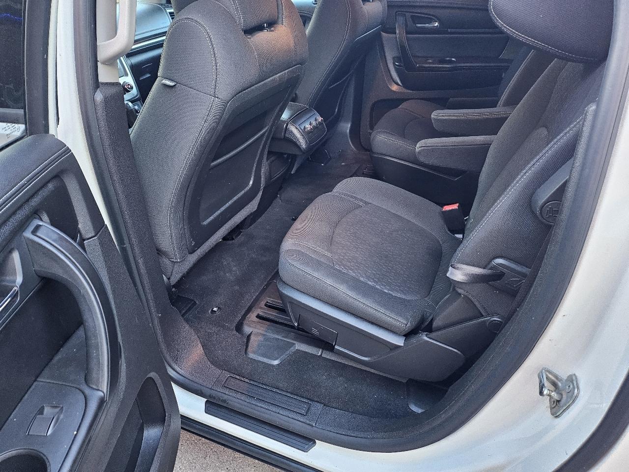 GMC Acadia SLE-2 AWD 2013