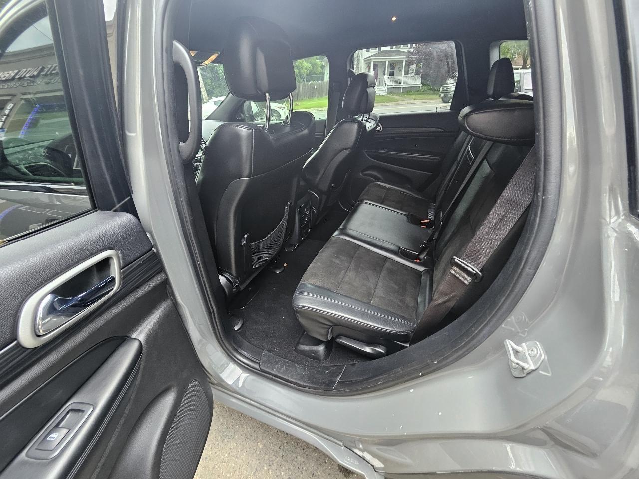 Jeep Grand Cherokee Laredo 2WD 2019